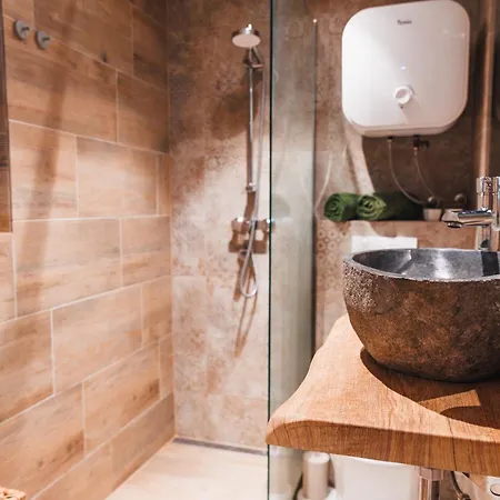 Chalet The Nook - Sauna, Pool, Ice Bath *
